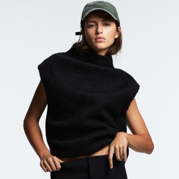 NEW Zara Black Textured Top - Picture 1 of 11